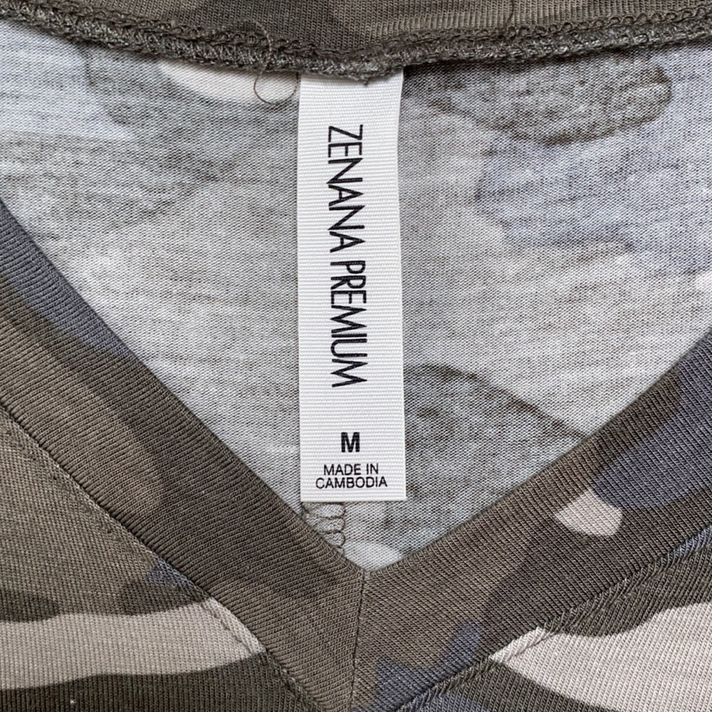 Zenana Premium V-neck Tee 💗 Camouflage - Picture 7 of 11